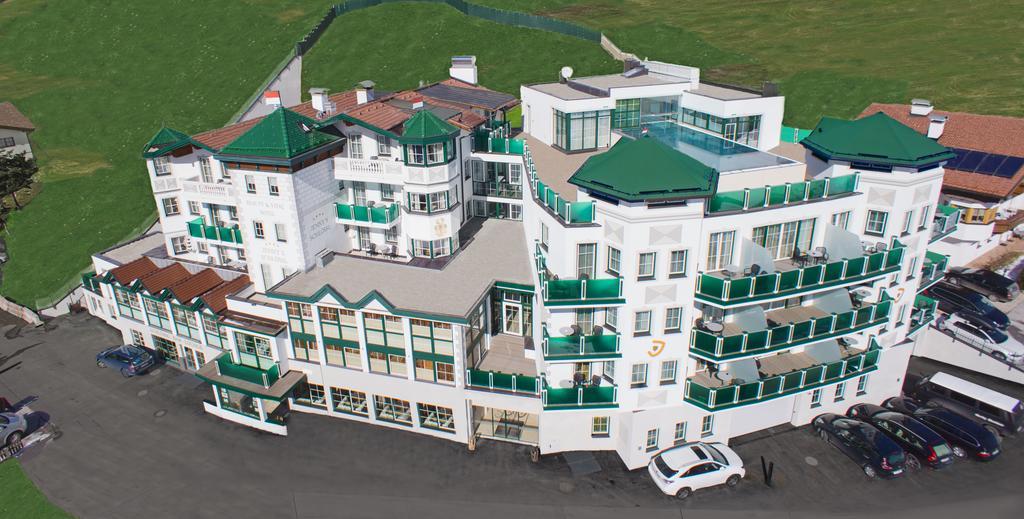 Hotel Jennys Schloessl سيرفاوس المظهر الخارجي الصورة