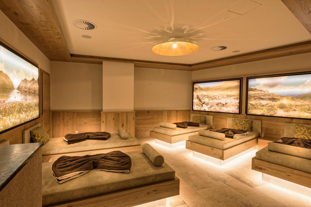 Hotel Jennys Schloessl سيرفاوس المظهر الخارجي الصورة