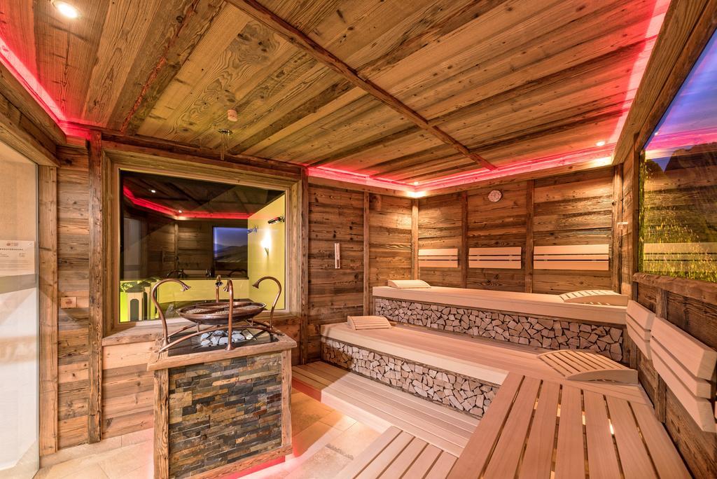 Hotel Jennys Schloessl سيرفاوس المظهر الخارجي الصورة