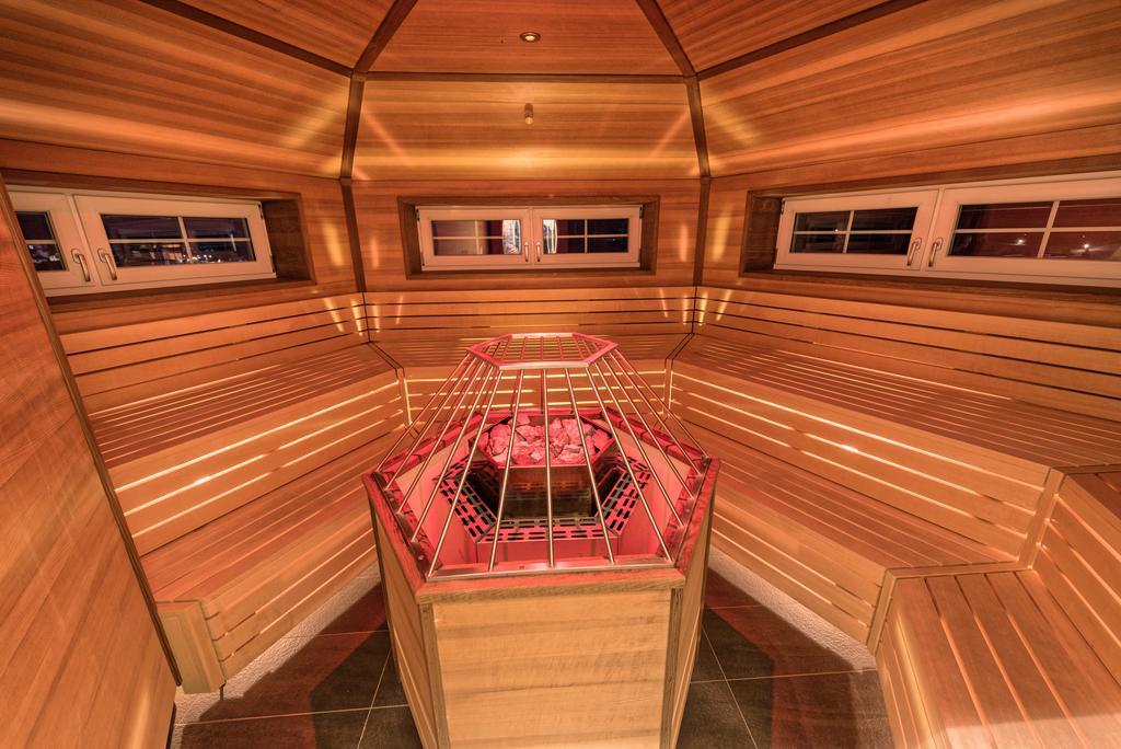 Hotel Jennys Schloessl سيرفاوس المظهر الخارجي الصورة