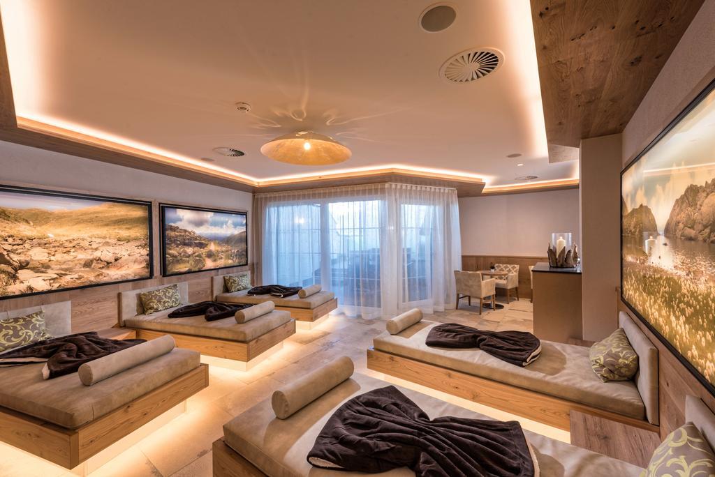 Hotel Jennys Schloessl سيرفاوس المظهر الخارجي الصورة