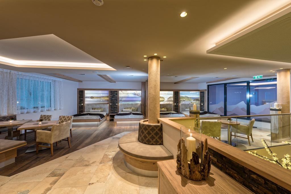 Hotel Jennys Schloessl سيرفاوس المظهر الخارجي الصورة
