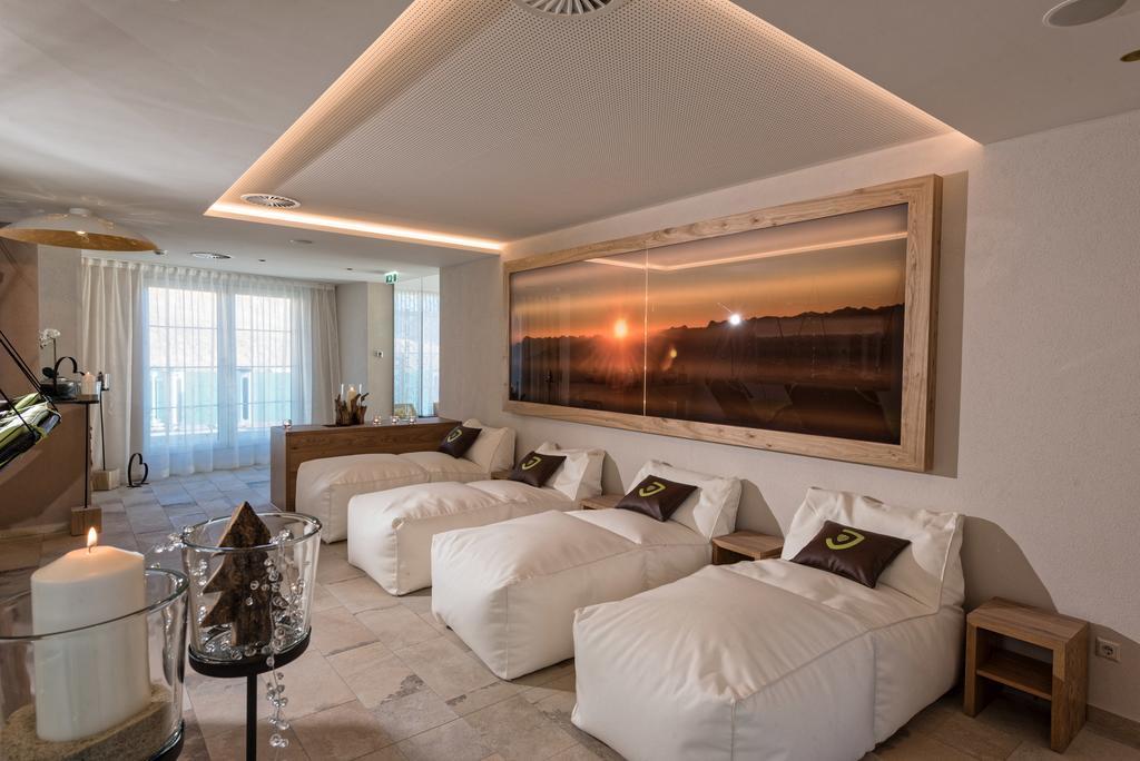 Hotel Jennys Schloessl سيرفاوس المظهر الخارجي الصورة